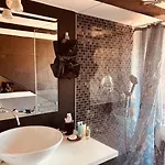 Luxe Loft 2br By Irundo *
