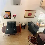 Apartment Luxe Loft 2br By Irundo