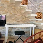 Luxe Loft 2br By Irundo *
