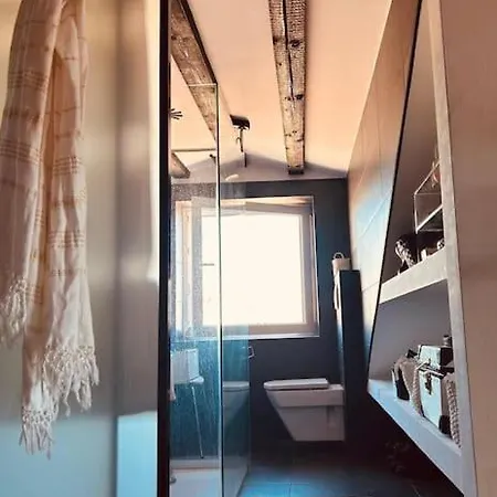 Luxe Loft 3br With Beautiful View By Irundo Apartment *