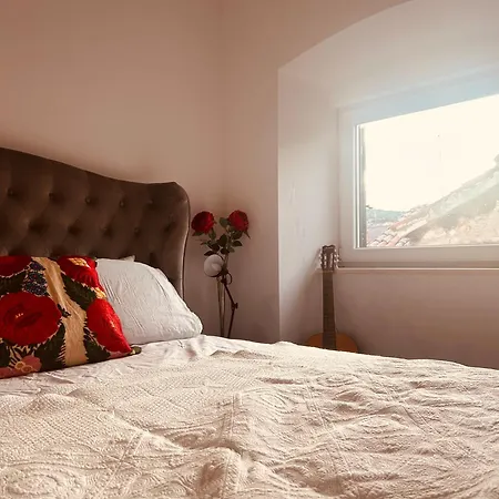 Luxe Loft 3br With Beautiful View By Irundo