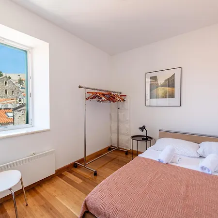 Luxe Loft 3br With Beautiful View By Irundo Apartment *