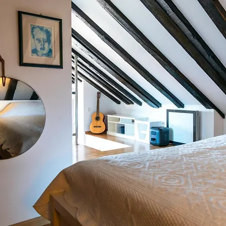 Luxe Loft 3br With Beautiful View By Irundo *