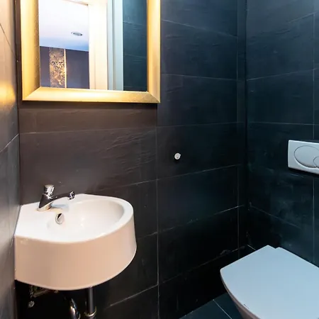 Luxe Loft 3br With Beautiful View By Irundo