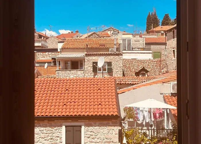 Luxe Loft 2Br By Irundo